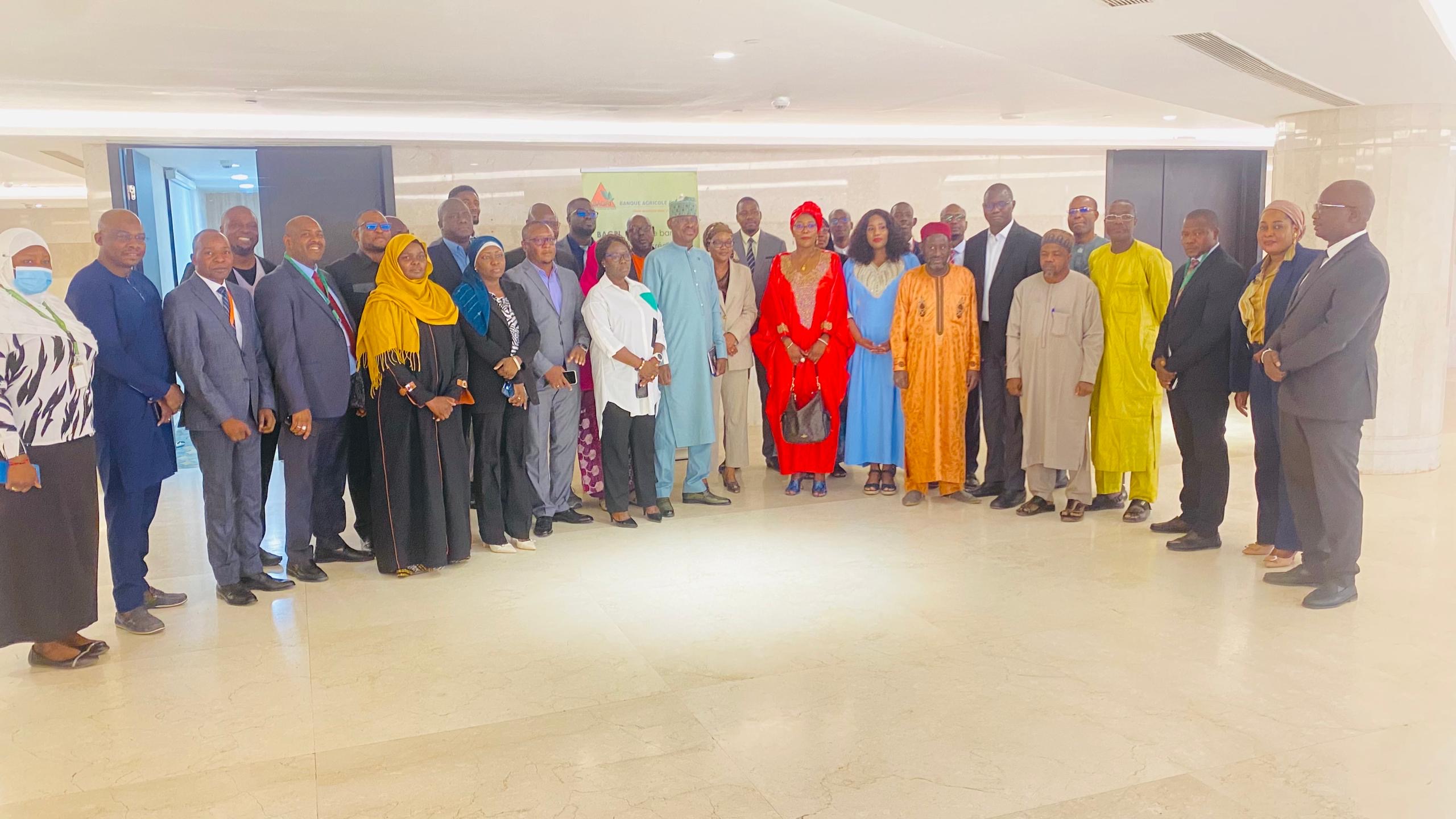 Photo de groupe des participants à l'atelier sur l'accréditation au Fonds vert pour le climat